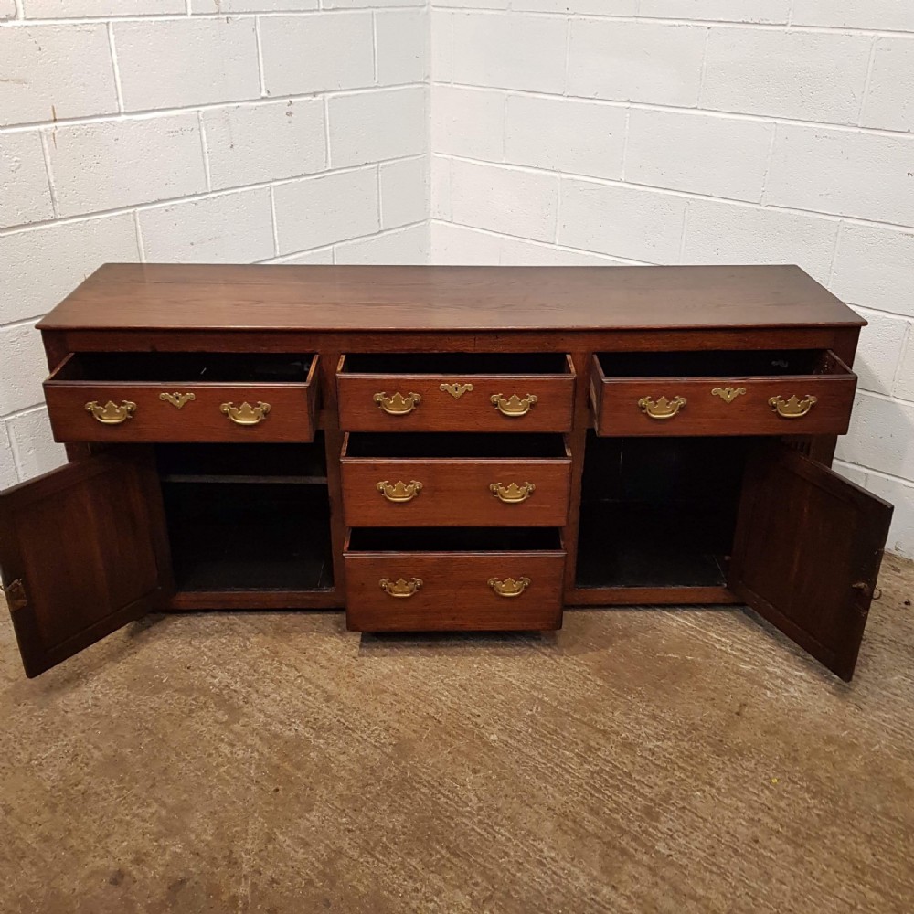 ANTIQUE 18TH Century GEORGIAN PERIOD JOINED OAK DRESSER BASE C1780 View IV