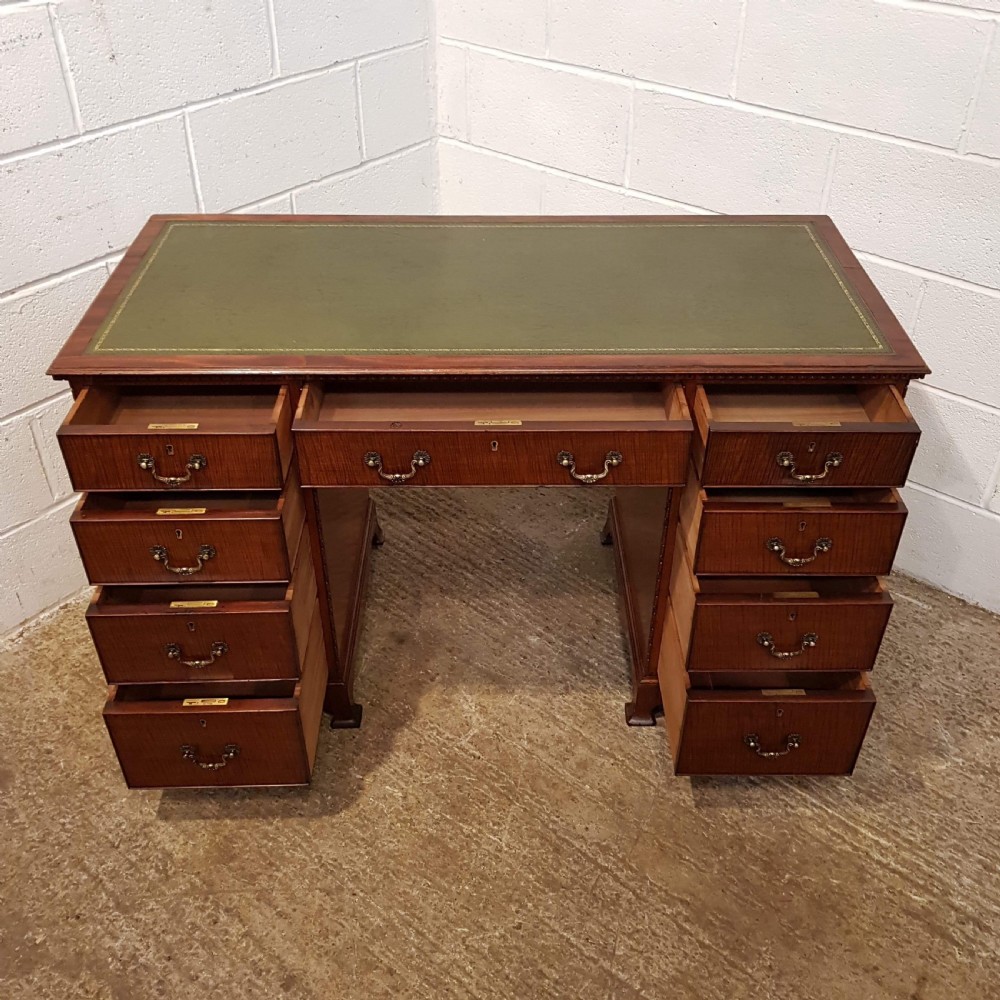 ANTIQUE MAHOGANY LEATHER TOP TWIN PEDESTAL DESK C1920 View IV