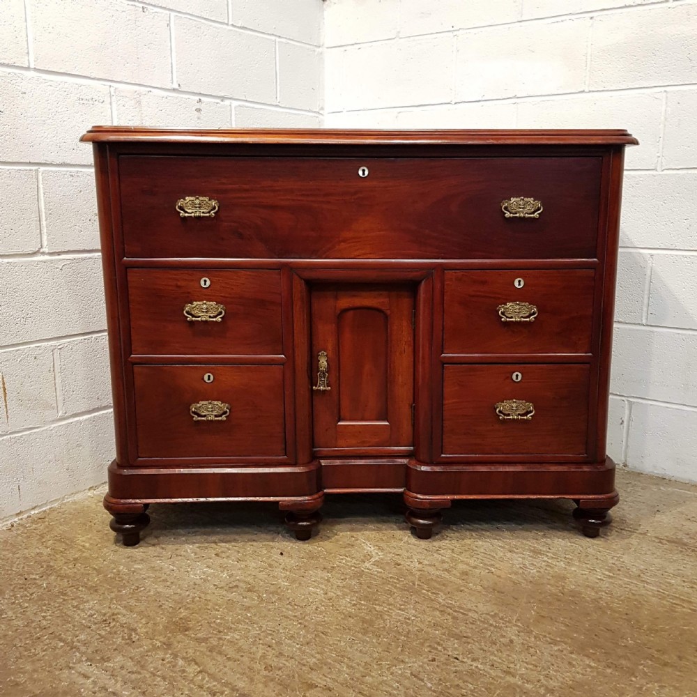 ANTIQUE VICTORIAN MAHOGANY SIDEBOARD C1880