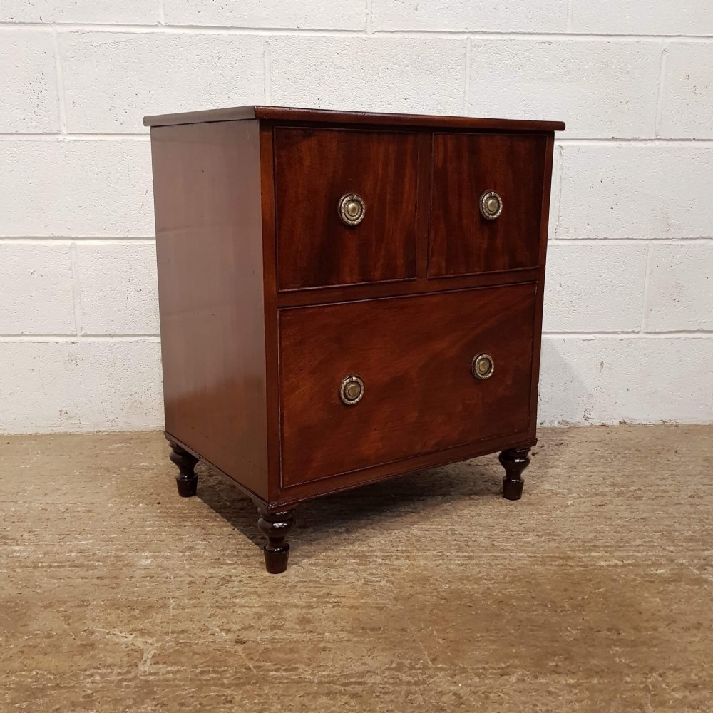 ANTIQUE REGENCY SMALL FLAMED MAHOGANY CHEST OF DRAWERS C1820 View VI