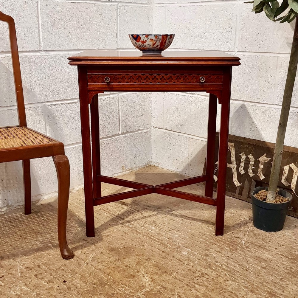 ANTIQUE SMALL EDWARDIAN MAHOGANY FOLD OVER GAMES TABLE C1900