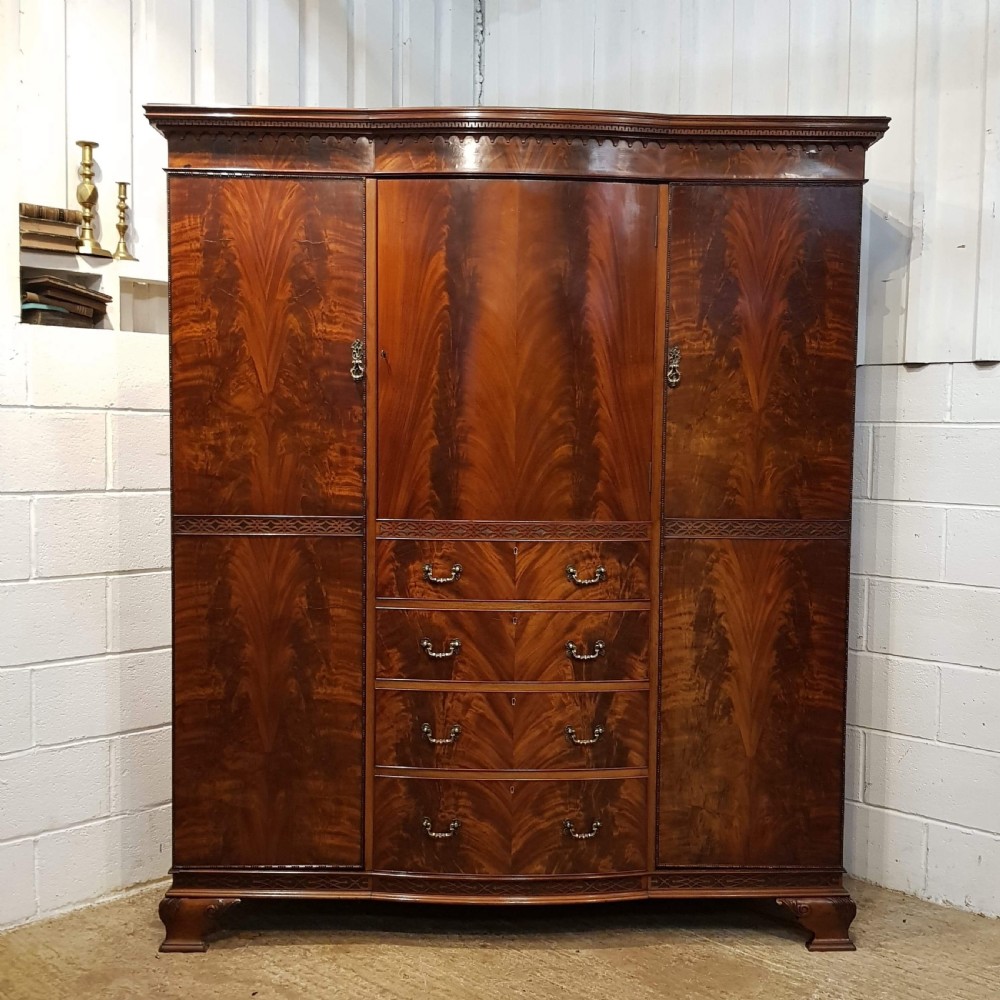 ANTIQUE EDWARDIAN CHIPPENDALE FLAMED MAHOGANY TRIPLE WARDROBE C1900 View VI
