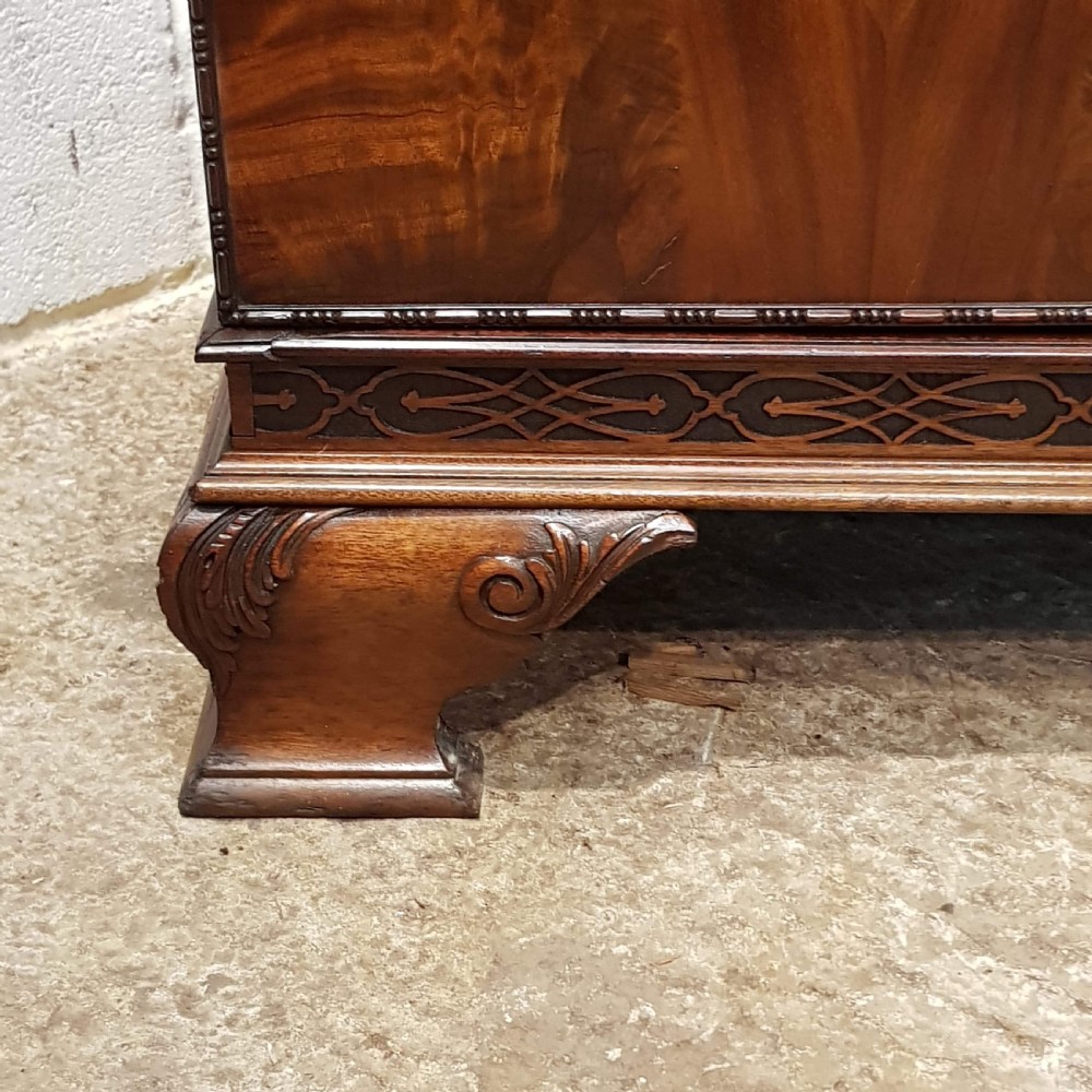 ANTIQUE EDWARDIAN CHIPPENDALE FLAMED MAHOGANY TRIPLE WARDROBE C1900 View VII