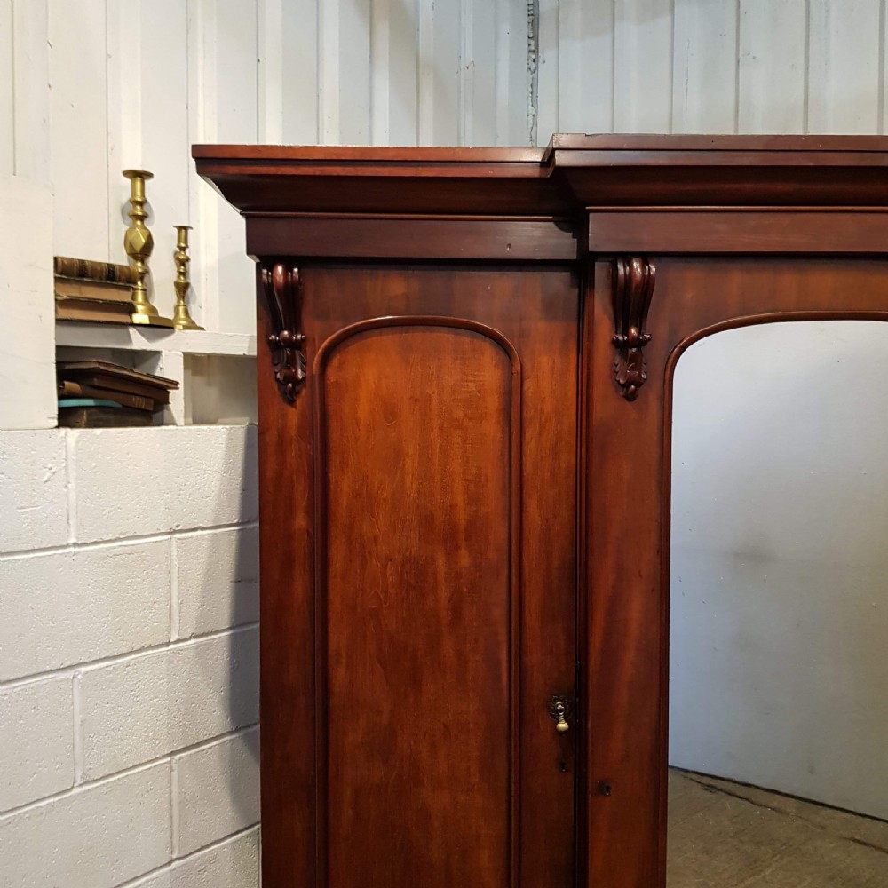 ANTIQUE VICTORIAN MAHOGANY BREAKFRONT TRIPLE WARDROBE COMPACTUM C1880 View V