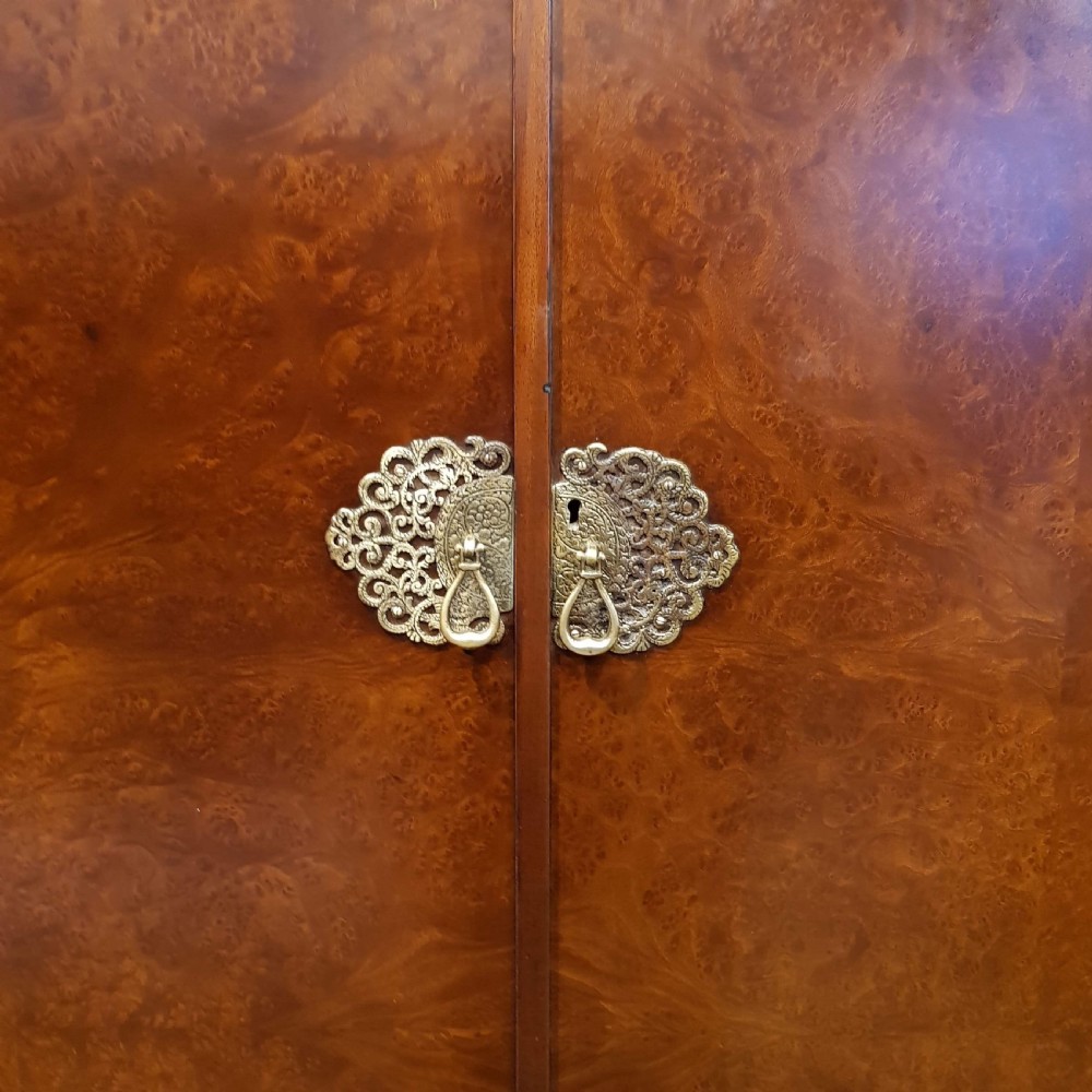 ANTIQUE BURR WALNUT DOUBLE WARDROBE C1920 View III