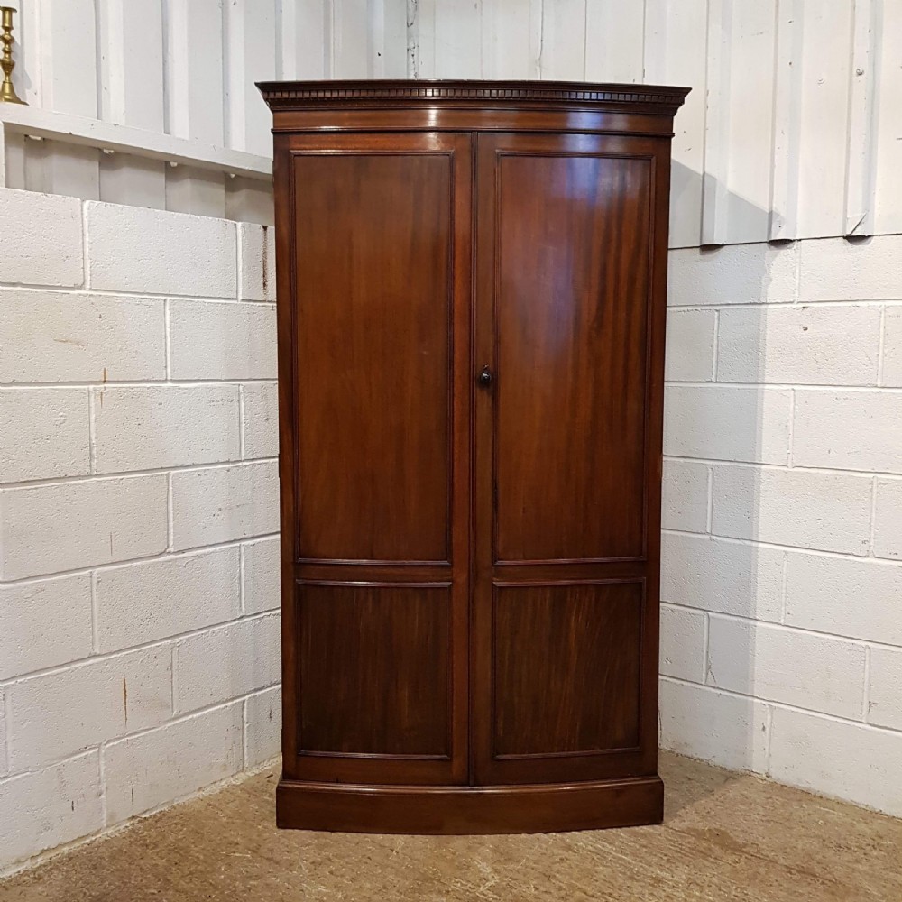 ANTIQUE EDWARDIAN MAHOGANY BOW FRONT WARDROBE C1900 View VI