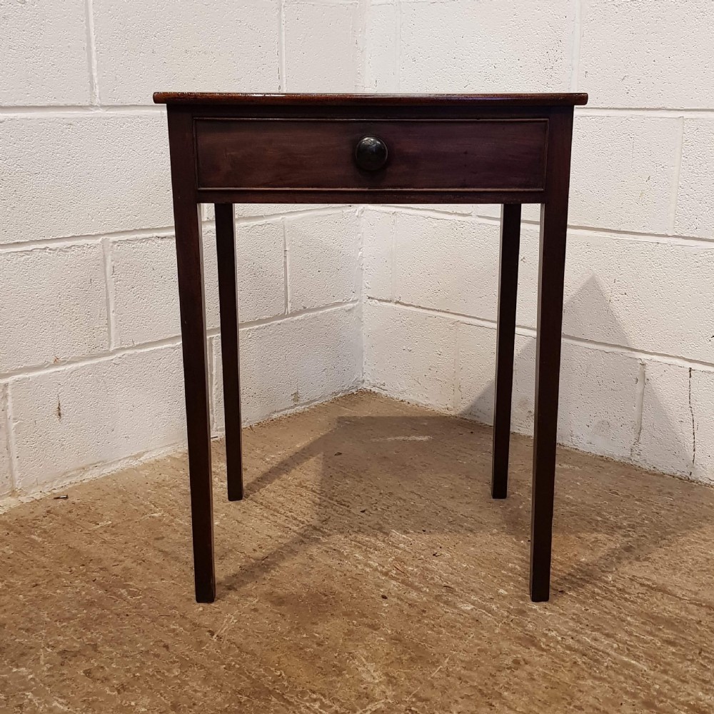 ANTIQUE REGENCY MAHOGANY SIDE TABLE C1820 View V