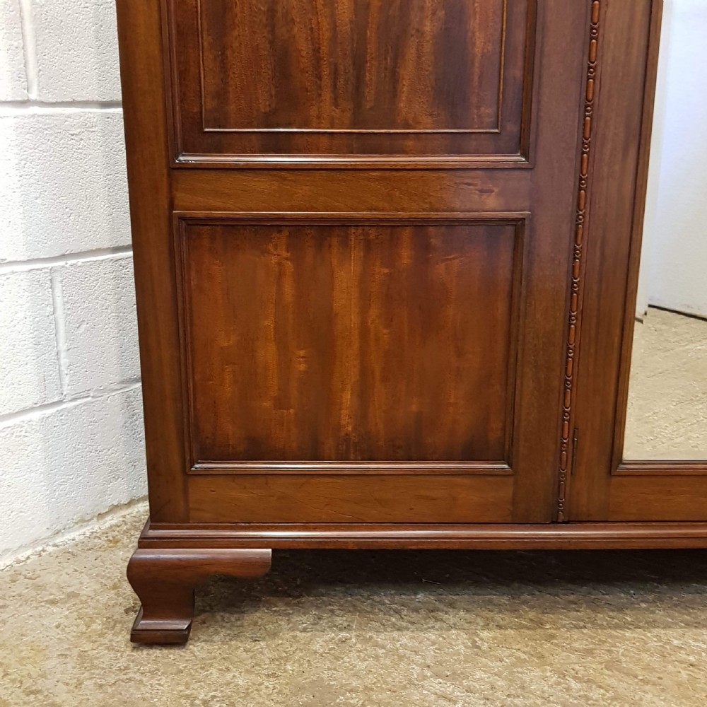 ANTIQUE EDWARDIAN CHIPPENDALE MAHOGANY TRIPLE WARDROBE BY WARING & GILLOWS C1900 View VII