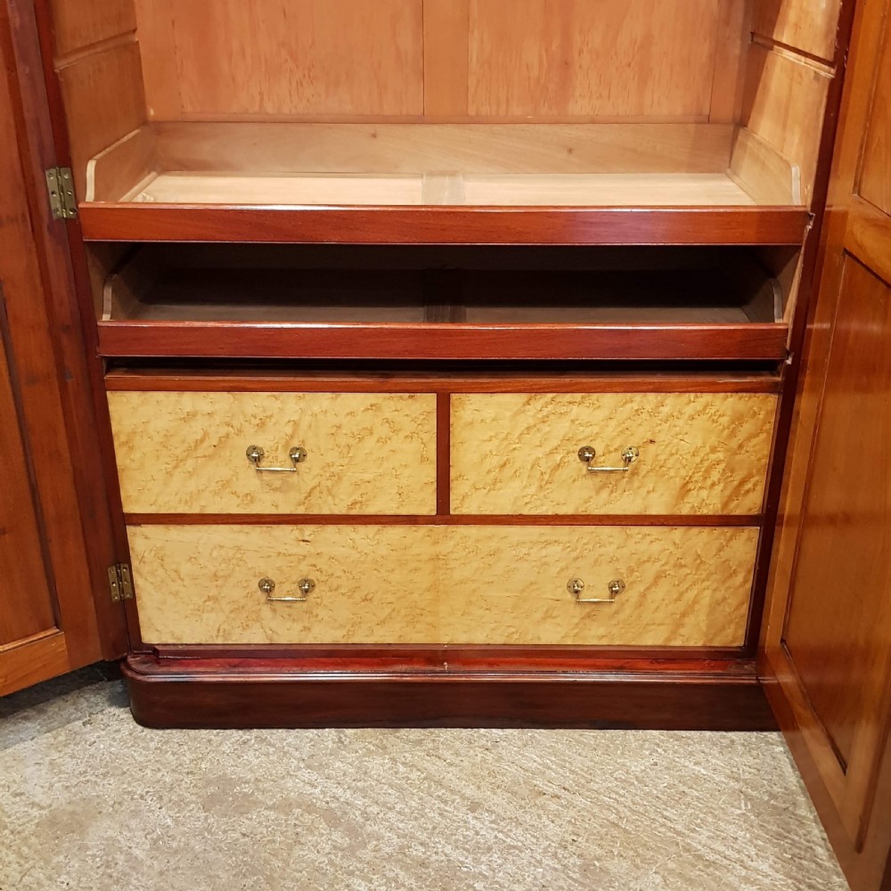 ANTIQUE VICTORIAN MAHOGANY TRIPLE WARDROBE C1880 View VI