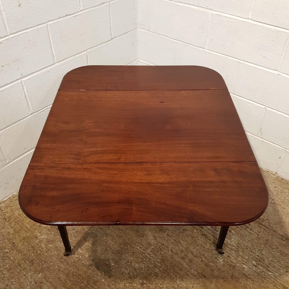 ANTIQUE REGENCY MAHOGANY PEMBROKE TABLE C1820 View III