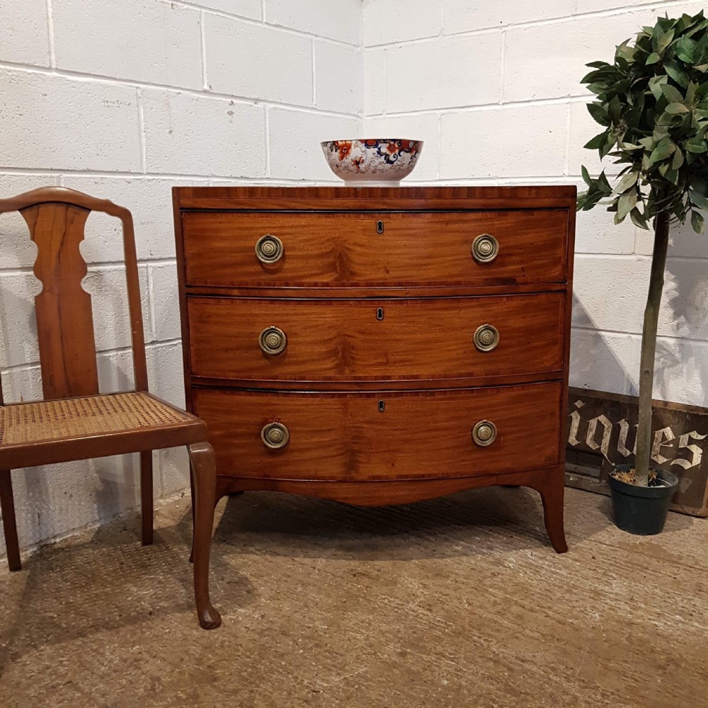 ANTIQUE REGENCY MAHOGANY BOW FRONT CHEST OF DRAWERS C1820