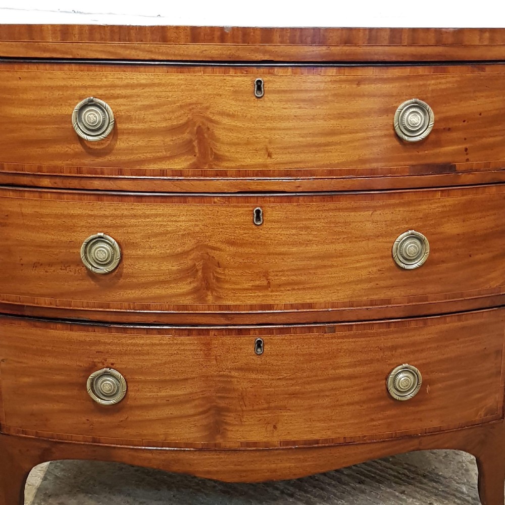 ANTIQUE REGENCY MAHOGANY BOW FRONT CHEST OF DRAWERS C1820 View V