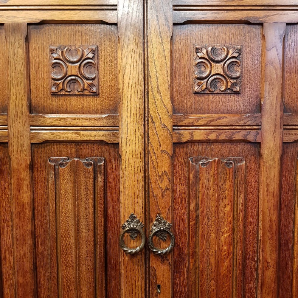 ANTIQUE CARVED OAK DOUBLE WARDROBE C1920 View VI