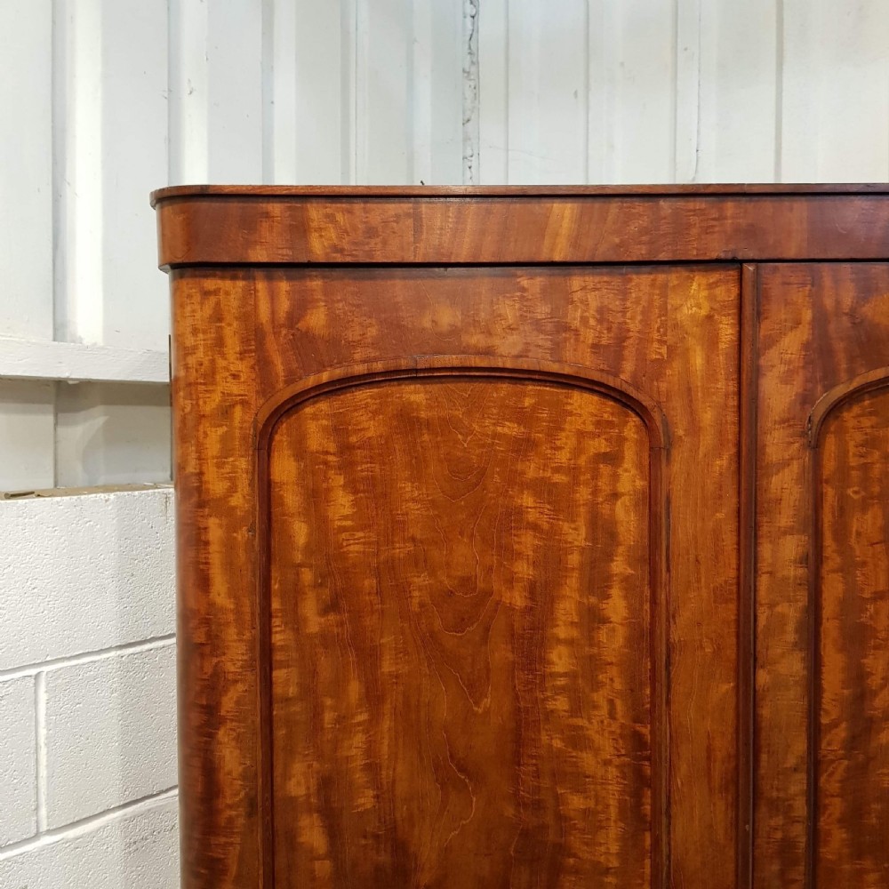 ANTIQUE VICTORIAN FLAMED MAHOGANY DOUBLE WARDROBE C1880 View V