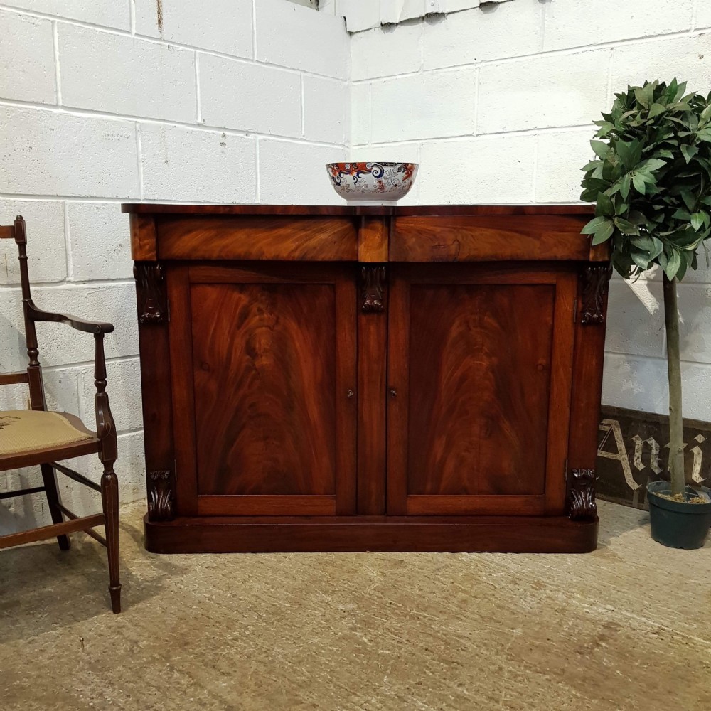 ANTIQUE VICTORIAN MAHOGANY SERPENTINE SHAPED CHIFFONIER C1880