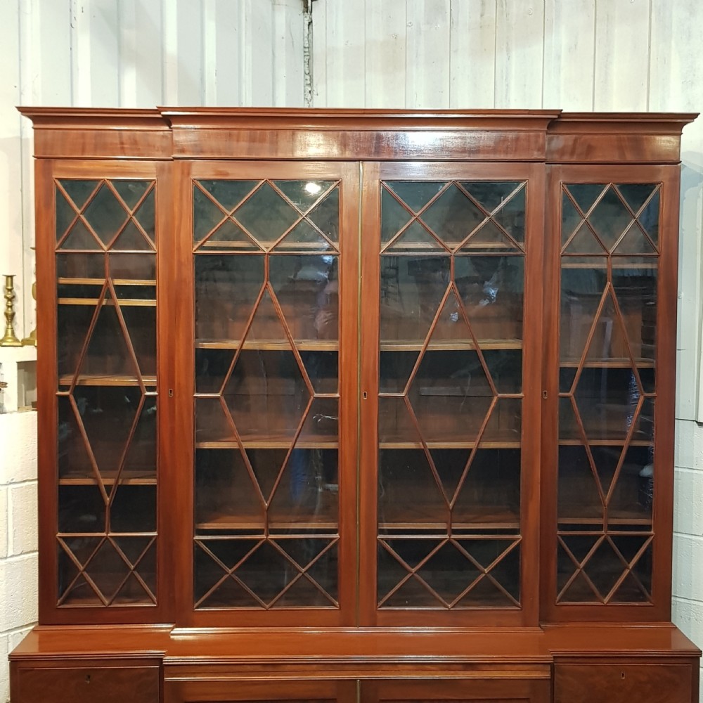 ANTIQUE LATE 18TH CENT.PERIOD MAHOGANY ASTRAGAL GLAZED LARGE BREAKFRONT BOOKCASE C1780 View IV