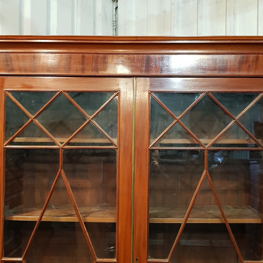 ANTIQUE LATE 18TH CENT.PERIOD MAHOGANY ASTRAGAL GLAZED LARGE BREAKFRONT BOOKCASE C1780 View VI