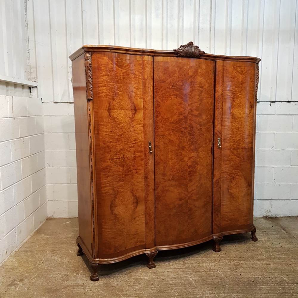 ANTIQUE BURR WALNUT SERPENTINE SHAPED TRIPLE WARDROBE C1920 View VII