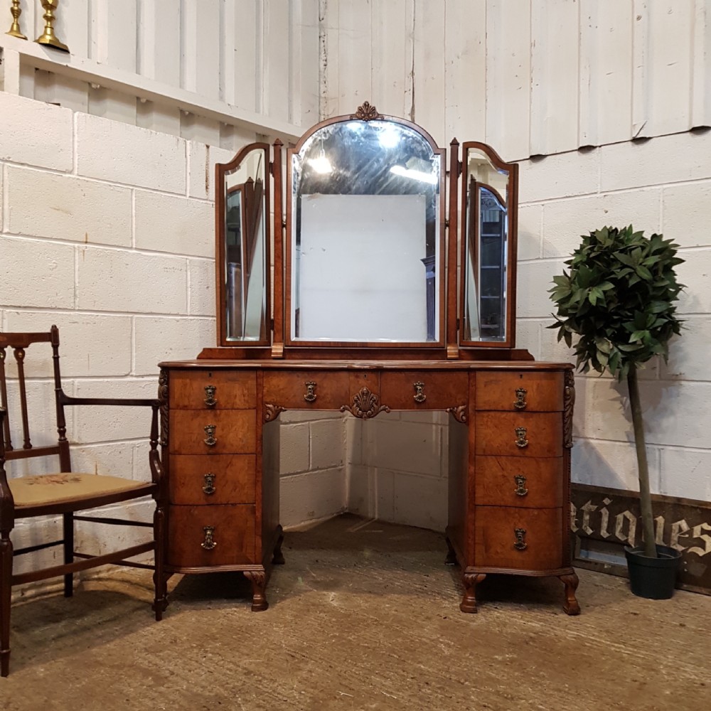 ANTIQUE BURR WALNUT SERPENTINE SHAPED DRESSING TABLE C1920