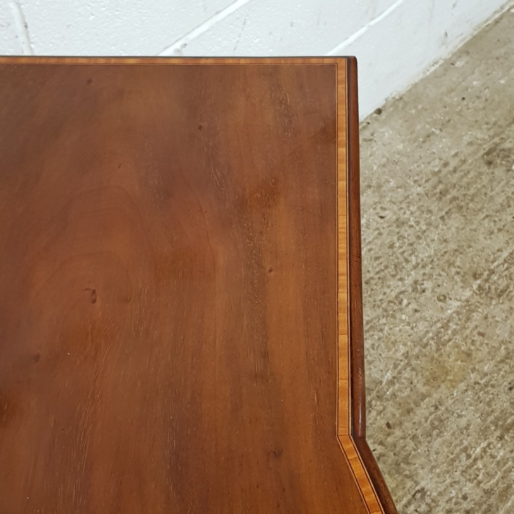 ANTIQUE EDWARDIAN MAHOGANY SERPENTINE FRONTED WRITING TABLE C1900 View VI