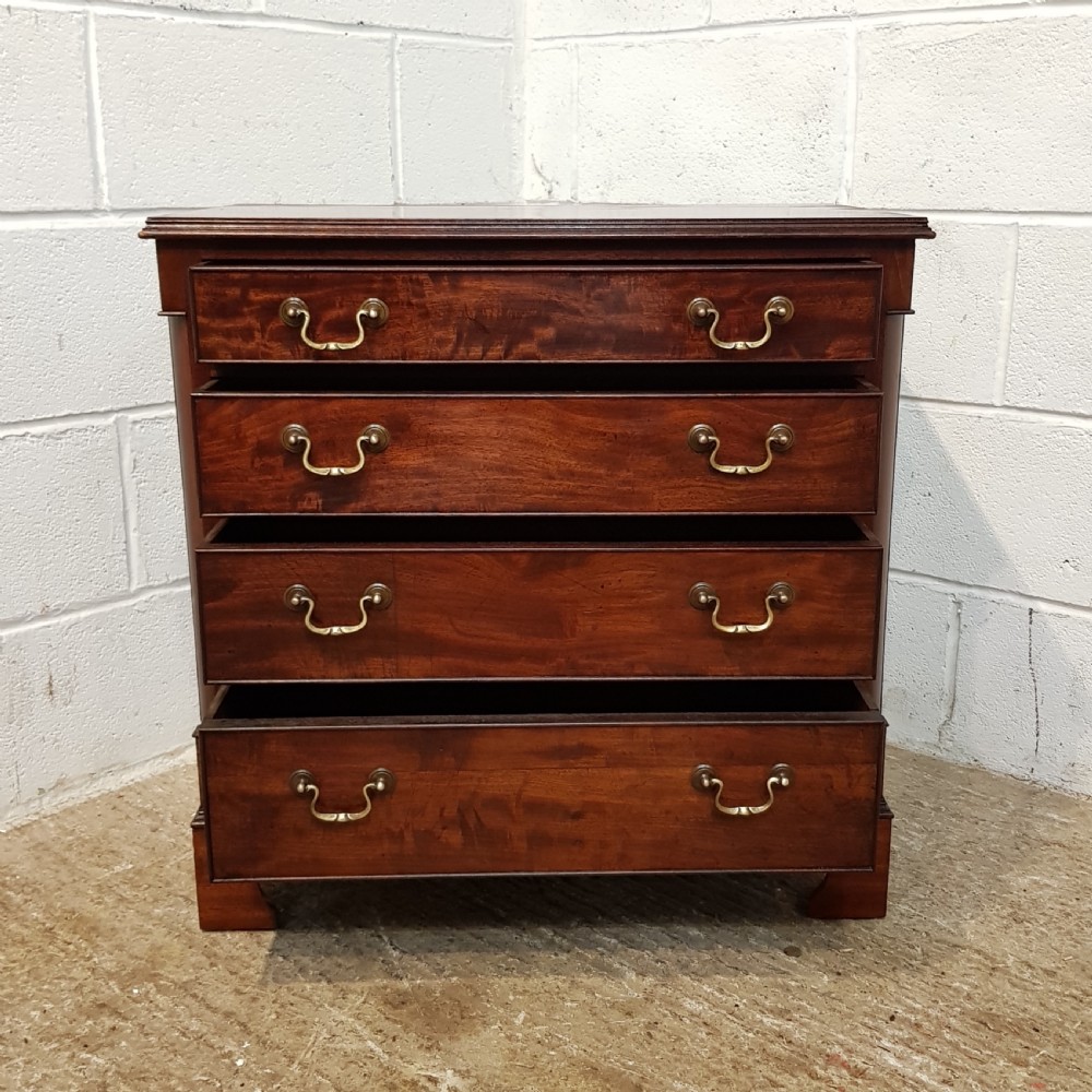 ANTIQUE LATE VICTORIAN MAHOGANY DWARF CHEST OF DRAWERS C1890 View IV