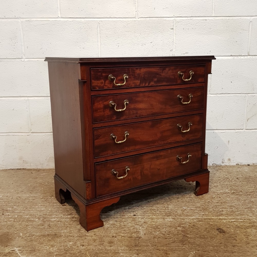 ANTIQUE LATE VICTORIAN MAHOGANY DWARF CHEST OF DRAWERS C1890 View V