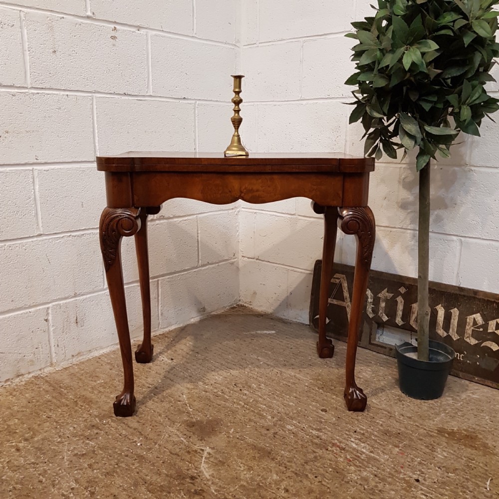 ANTIQUE WALNUT SERPENTINE SHAPED FOLD OVER CARD TABLE C1920
