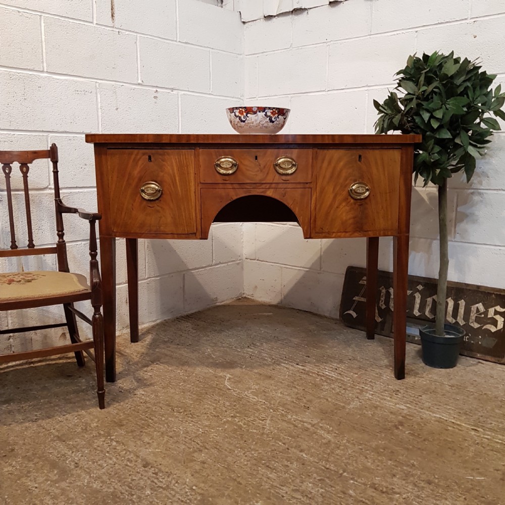 ANTIQUE SMALL REGENCY MAHOGANY BOW FRONT  SIDEBOARD C1820