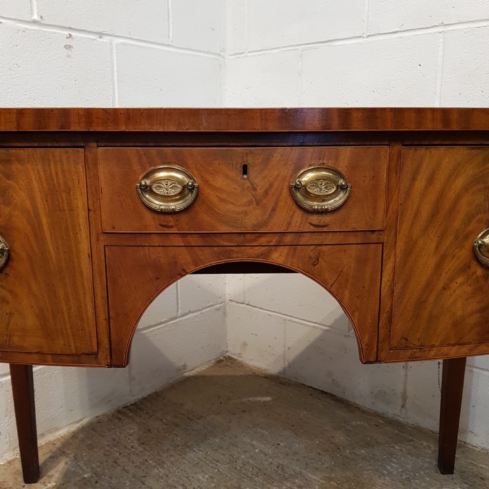 ANTIQUE SMALL REGENCY MAHOGANY BOW FRONT  SIDEBOARD C1820 View V