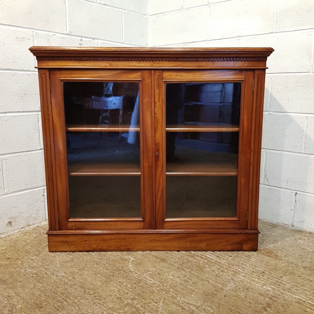 ANTIQUE EDWARDIAN WALNUT GLAZED BOOKCASE C1900 View II