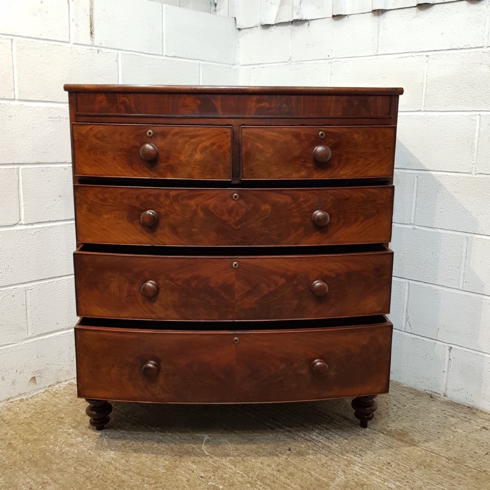 ANTIQUE VICTORIAN FLAMED MAHOGANY BOW FRONT CHEST OF DRAWERS C1880 View VI