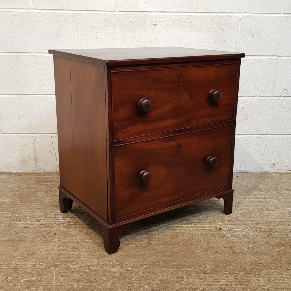 ANTIQUE 18TH CENTURY PERIOD MAHOGANY DWARF CHEST OF DRAWERS C1780 View IV