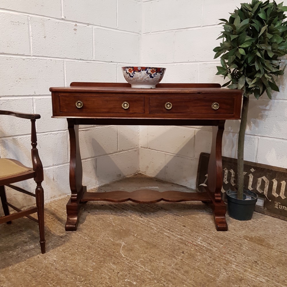 ANTIQUE VICTORIAN MAHOGANY SIDE TABLE C1880