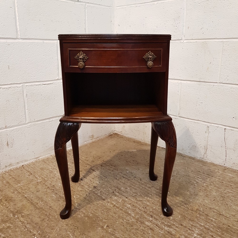 ANTIQUE PAIR MAHOGANY BOW FRONT BEDSIDE TABLES C1920 View III