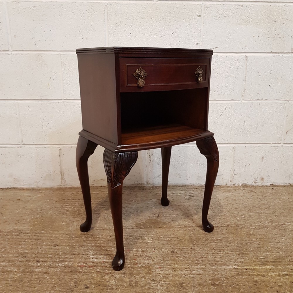 ANTIQUE PAIR MAHOGANY BOW FRONT BEDSIDE TABLES C1920 View VI