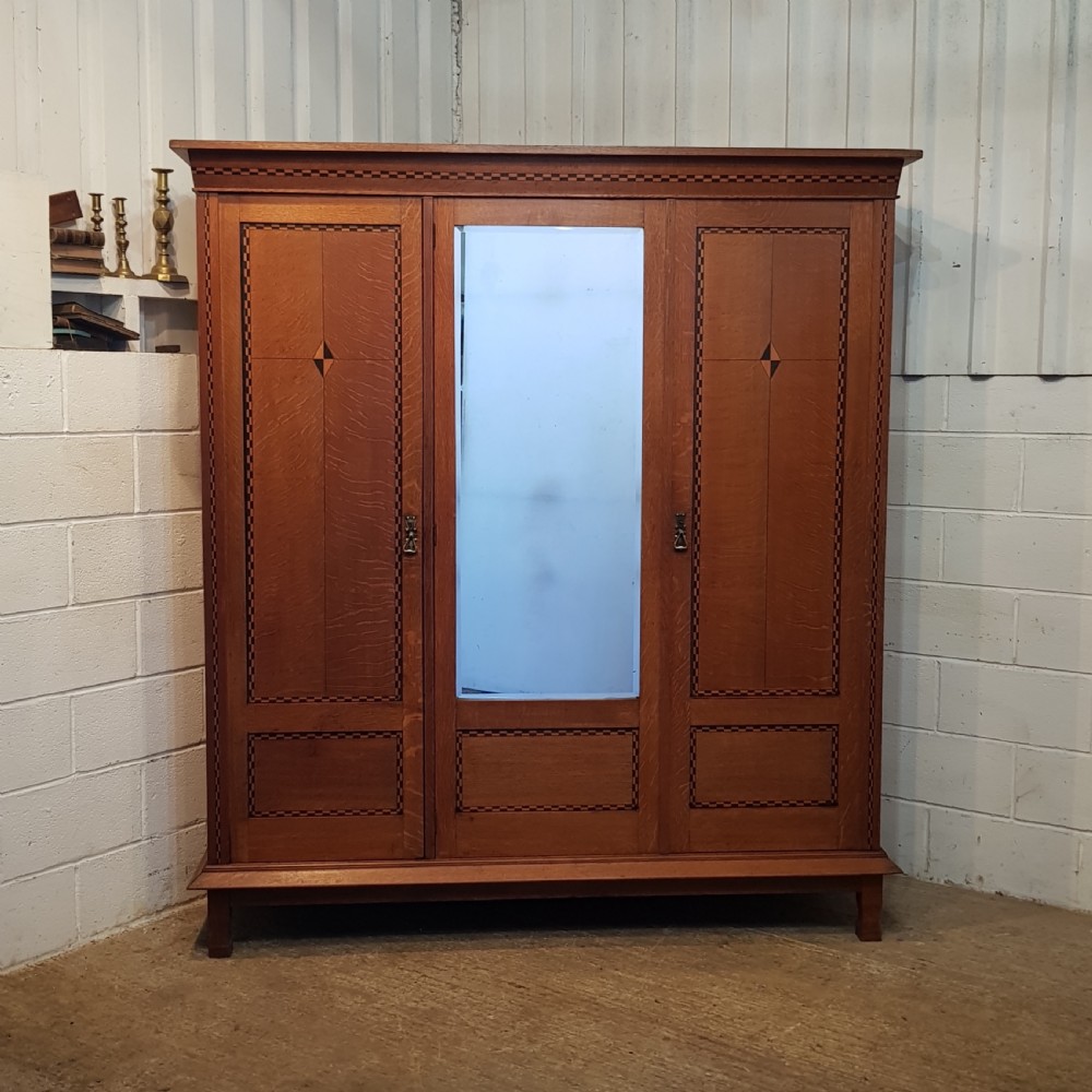 ANTIQUE ARTS & CRAFTS INLAID OAK TRIPLE WARDROBE C1890 View III