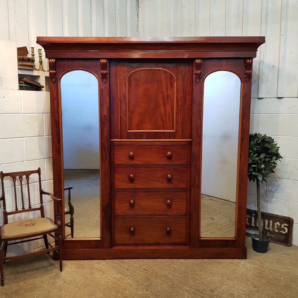 ANTIQUE VICTORIAN MAHOGANY TRIPLE WARDROBE COMPACTUM C1880