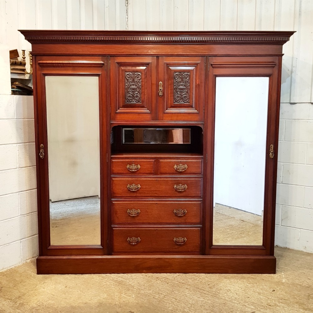 ANTIQUE VICTORIAN MAHOGANY TRIPLE WARDROBE C1880 View II