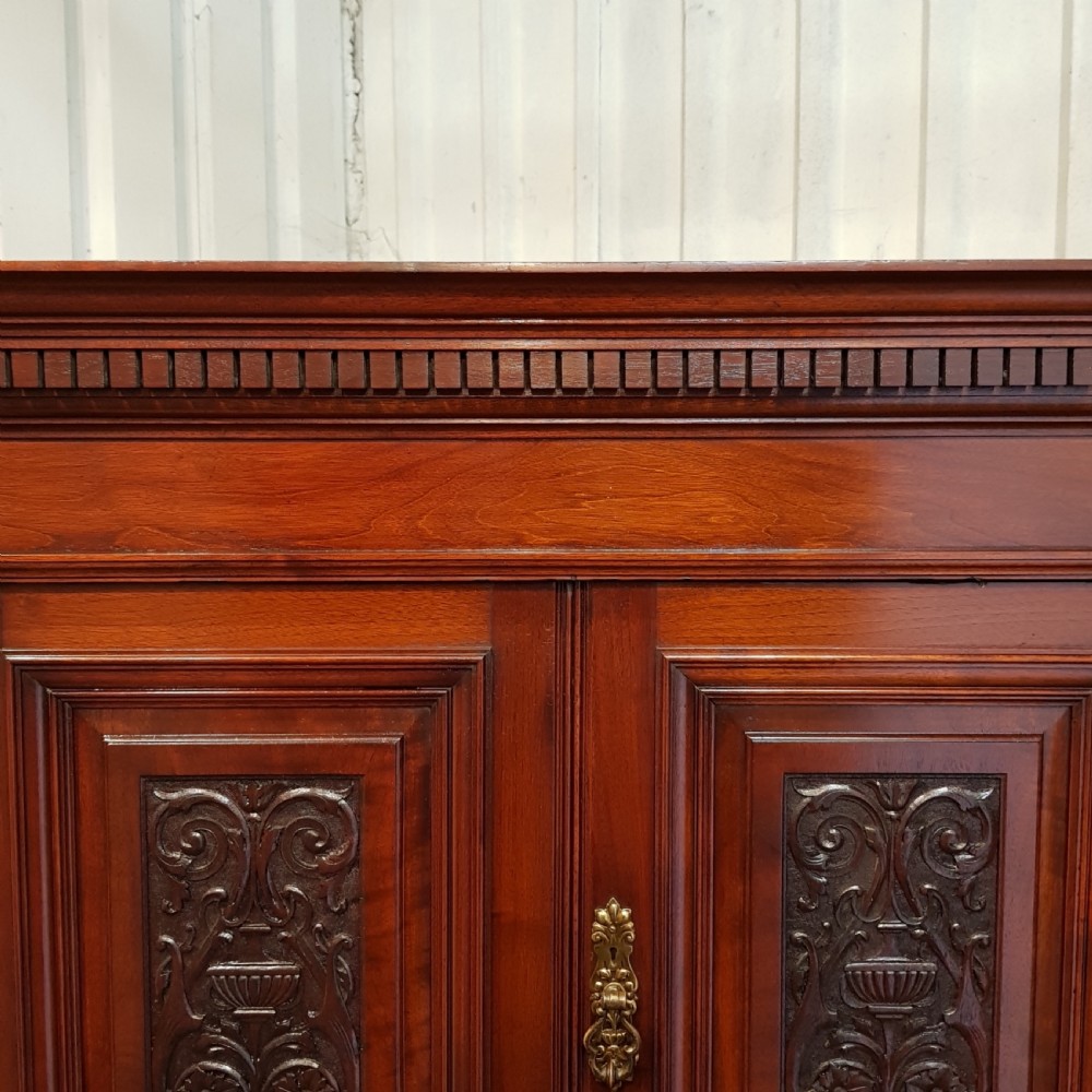 ANTIQUE VICTORIAN MAHOGANY TRIPLE WARDROBE C1880 View IV