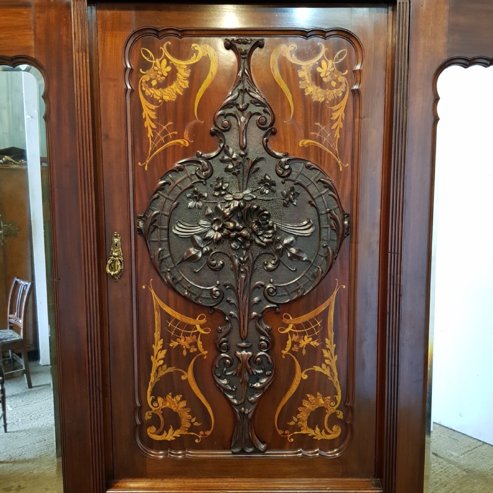 ANTIQUE ART NOUVEAU INLAID & CARVED MAHOGANY TRIPLE WARDROBE C1890 View IV