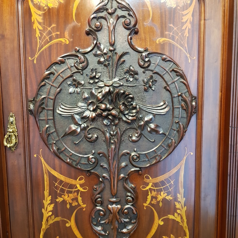 ANTIQUE ART NOUVEAU INLAID & CARVED MAHOGANY TRIPLE WARDROBE C1890 View V
