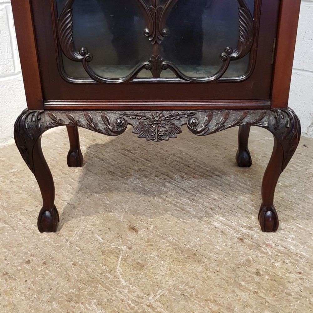 ANTIQUE LATE 19TH CENTURY CHIPPENDALE MAHOGANY DISPLAY MUSIC CABINET C1890 View V