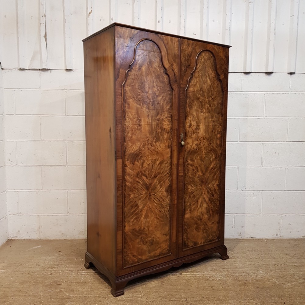 ANTIQUE BURR WALNUT SMALL FITTED WARDROBE C1920 View VII