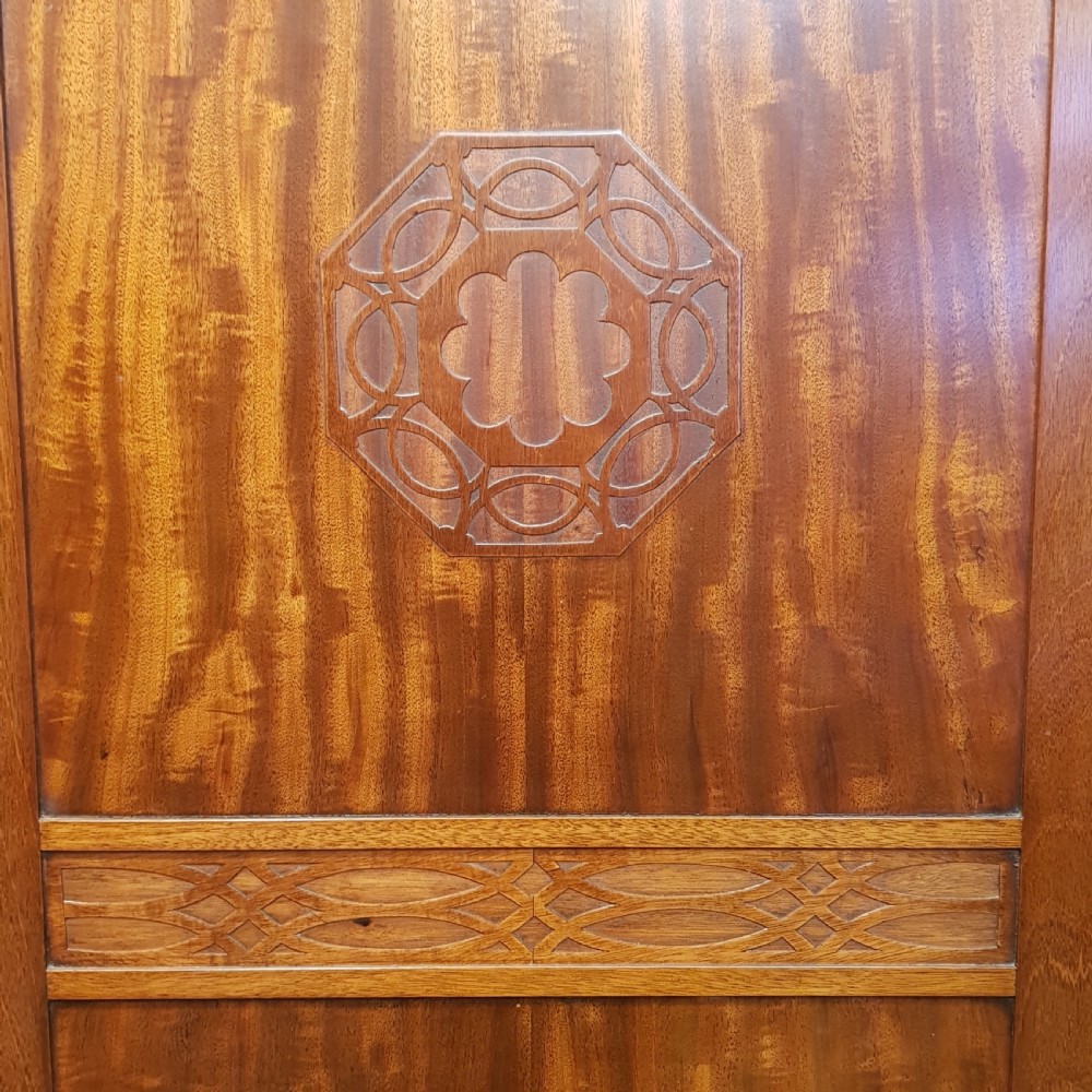 ANTIQUE LATE VICTORIAN MAHOGANY ARTS & CRAFTS DOUBLE WARDROBE C1890 View III