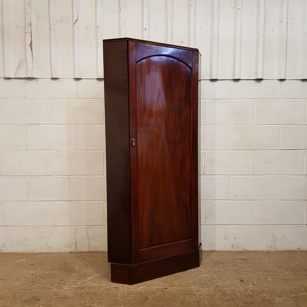 ANTIQUE EDWARDIAN MAHOGANY CORNER CUPBOARD C1900 View VI