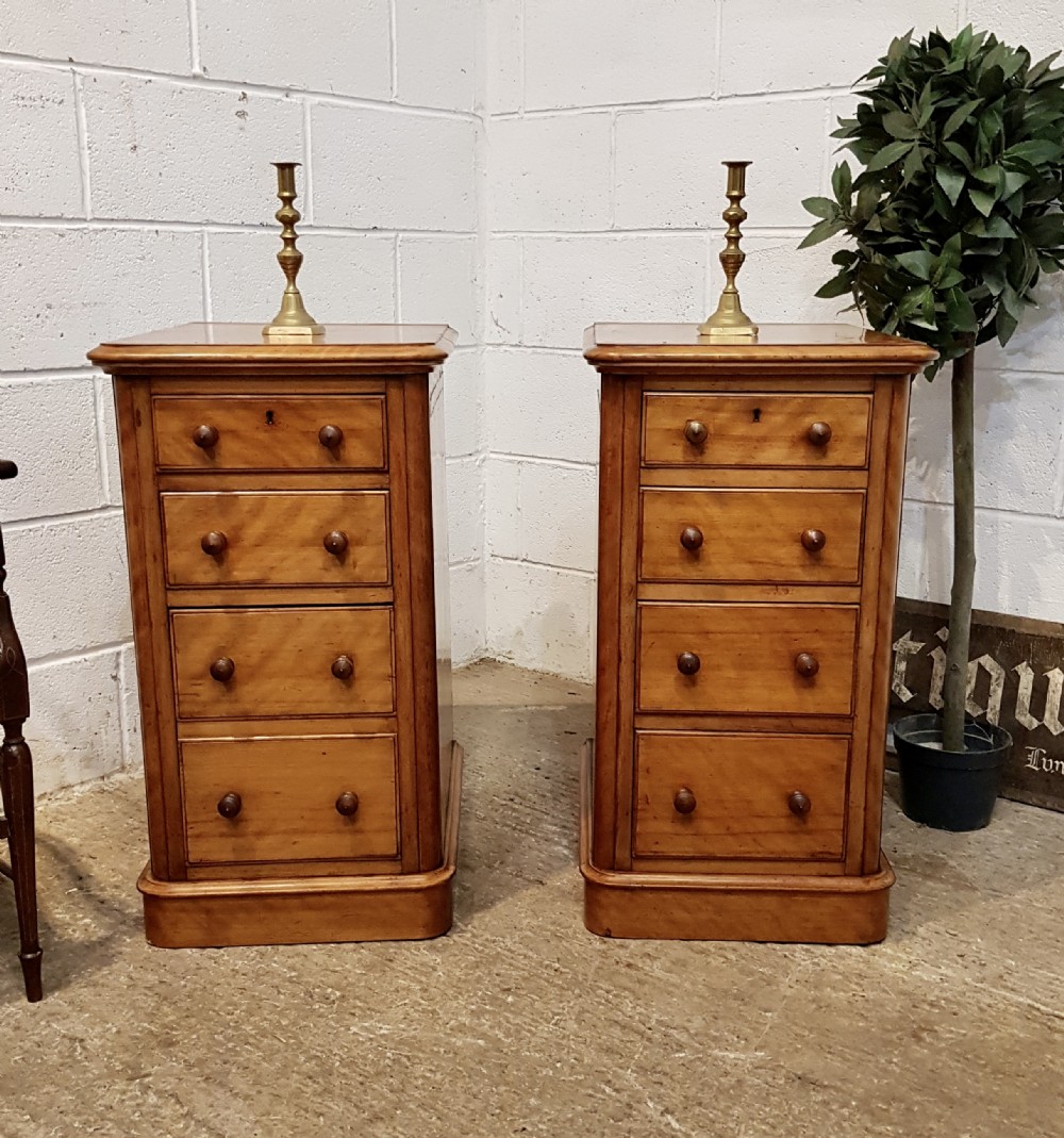 ANTIQUE PAIR VICTORIAN SATIN BIRCH BEDSIDE CHESTS OF DRAWERS C1880