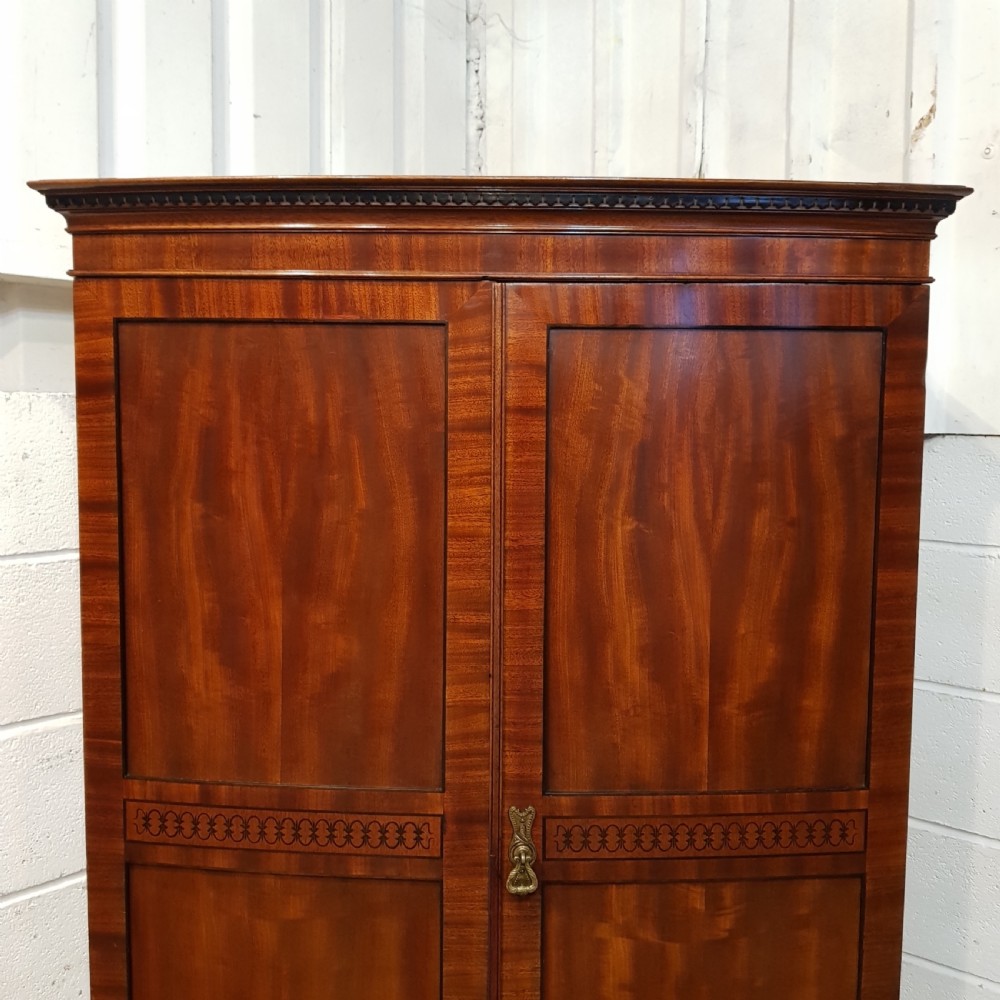 ANTIQUE EDWARDIAN MAHOGANY BOW FRONT WARDROBE C1900 View V