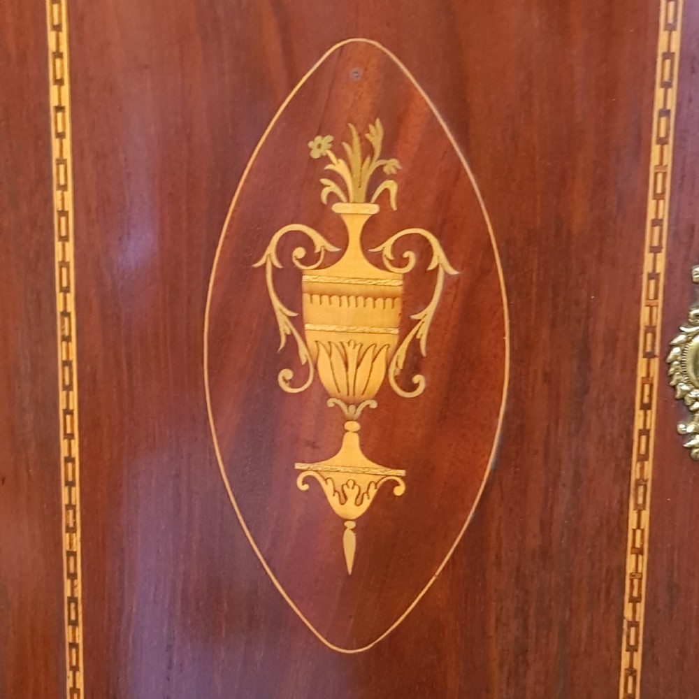 ANTIQUE REGENCY INLAID MAHOGANY BOW FRONT CORNER CABINET C1820 View V
