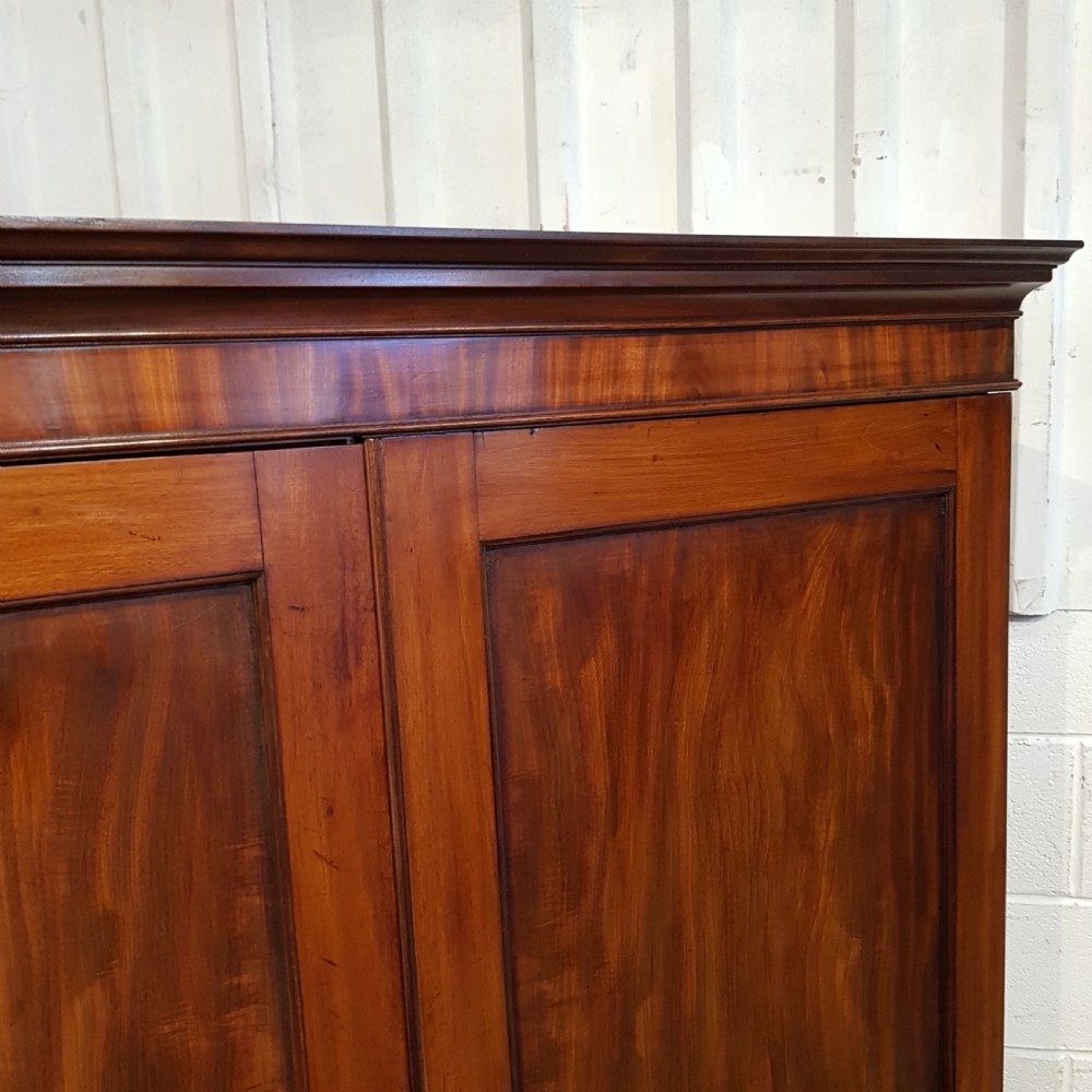 ANTIQUE 18TH CENTURY PERIOD MAHOGANY DOUBLE WARDROBE C1780 View V
