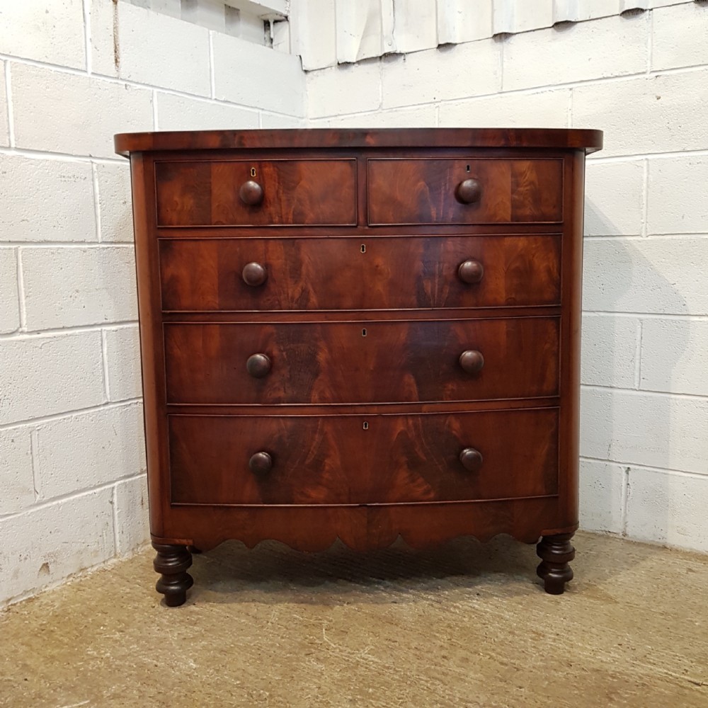 ANTIQUE VICTORIAN FLAMED MAHOGANY BOW FRONT CHEST OF DRAWERS C1880 View II
